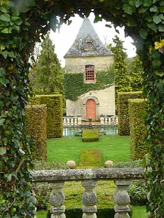 Le pavillon de repos date du XVIIIème siècle Le pavillon de repos date du XVIIIème siècle
