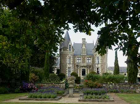 Les Jardins du Château du Pin